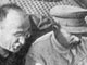 Сталин и Берия обсуждают тактические вопросы ленинско сталинской национальной политики. Фото с сайта communist.ru