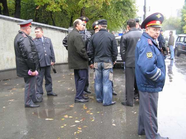 Пикет ментов в Екатеринбурге. Фото пресс-службы свердловских нацболов