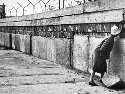 Берлинская стена/Железный занавес. Фото: slon.ru