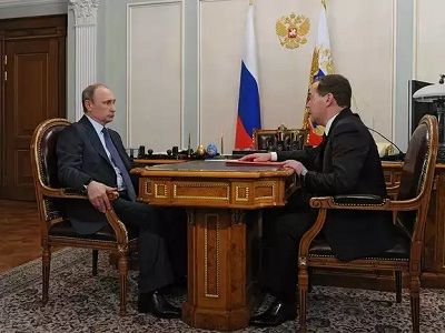 Встреча Путина и Медведева, 31.3.15. Источник - http://www.kremlin.ru/news/48054