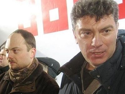 Владимир Кара-Мурза и Борис Немцов на митинге, 2011 г. Фото: lb.ua